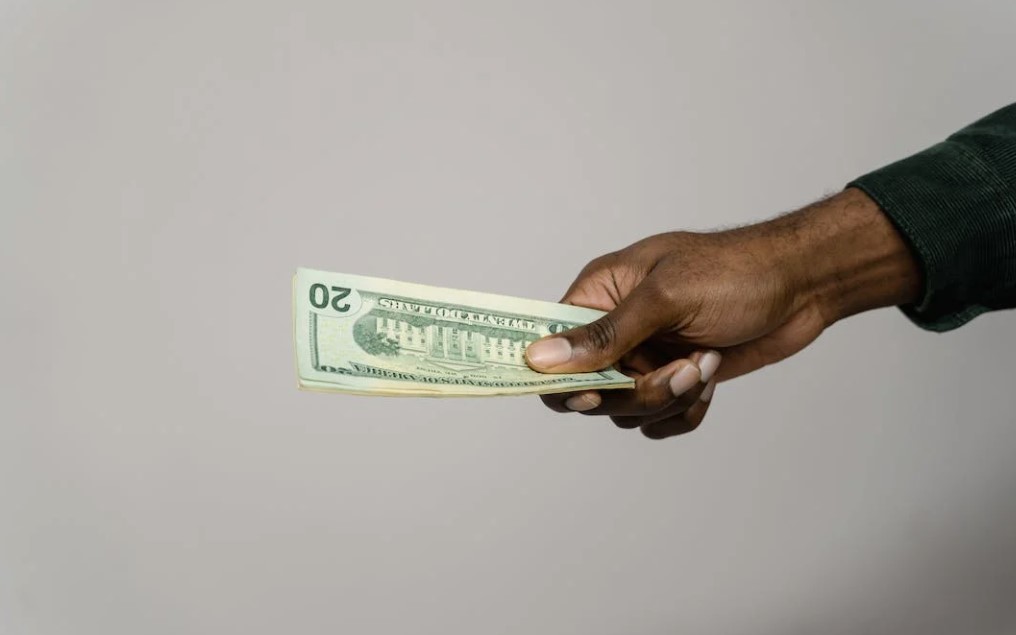 How to Make 400 Dollars Fast: 10+ Simple Strategies for 2021